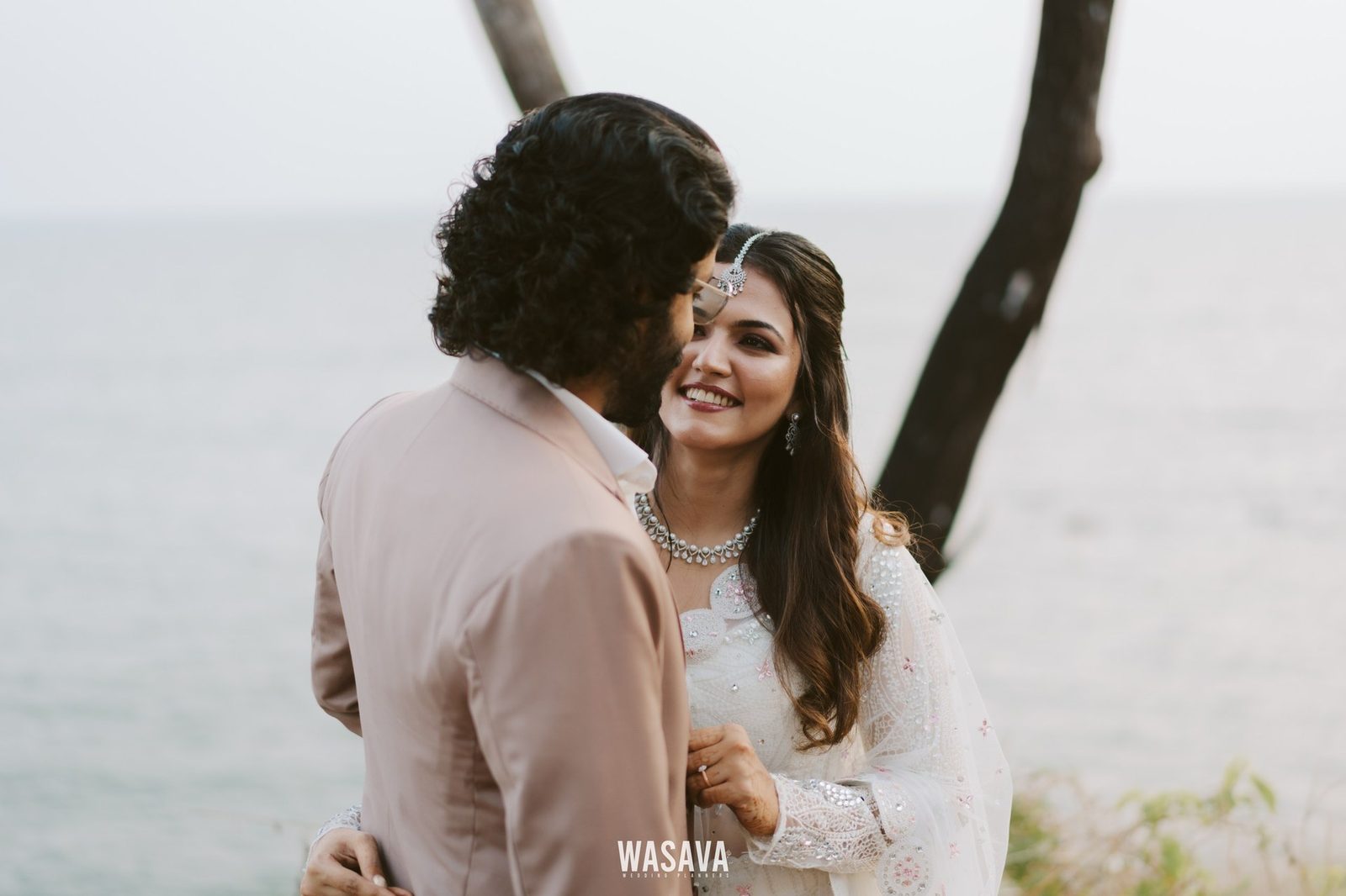 Close, Unposed — couple portraits by Wasava Wedding Planners at Baby Beach, Kannur, Kerala